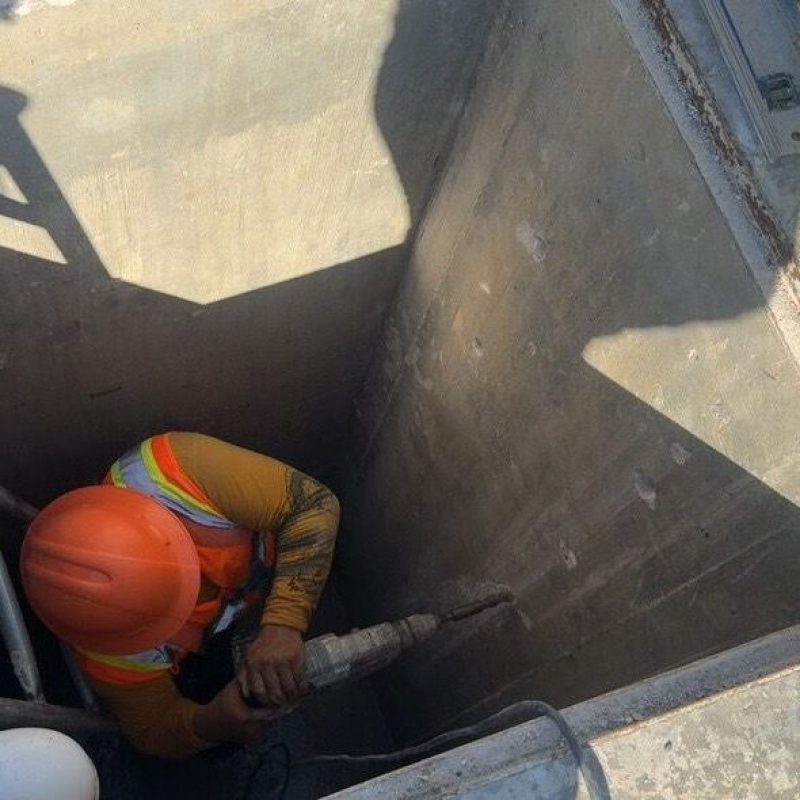 Instalación de escalón marino en pozo